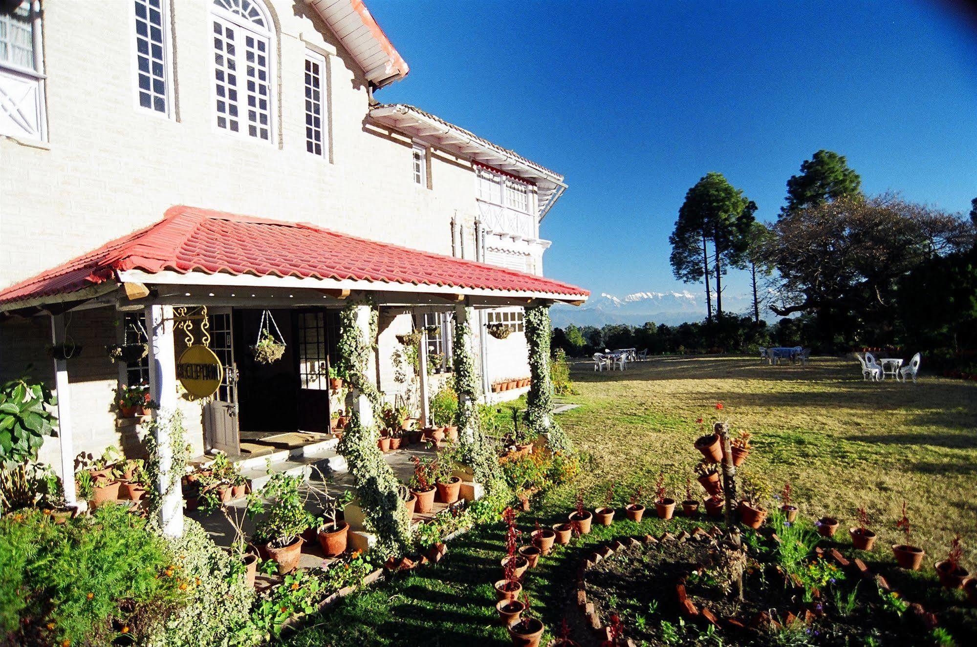 Chevron Rosemount Ranikhet Exterior foto